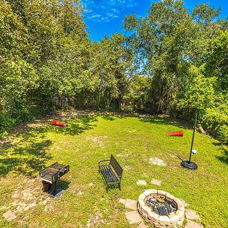 Gorgeous Centrally Located Ocean View 2 King, Huge Private Yard & Deck, Firepit, Bbq, & Game Tables Myrtle Beach Exterior photo