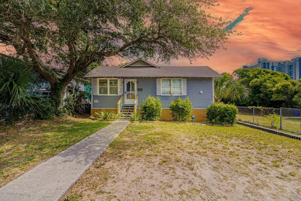 Gorgeous Centrally Located Ocean View 2 King, Huge Private Yard & Deck, Firepit, Bbq, & Game Tables Myrtle Beach Exterior photo