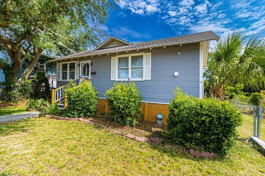 Gorgeous Centrally Located Ocean View 2 King, Huge Private Yard & Deck, Firepit, Bbq, & Game Tables Myrtle Beach Exterior photo