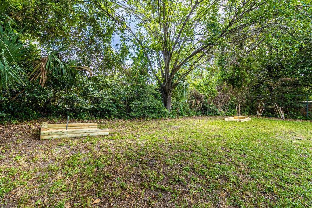 Gorgeous Centrally Located Ocean View 2 King, Huge Private Yard & Deck, Firepit, Bbq, & Game Tables Myrtle Beach Exterior photo