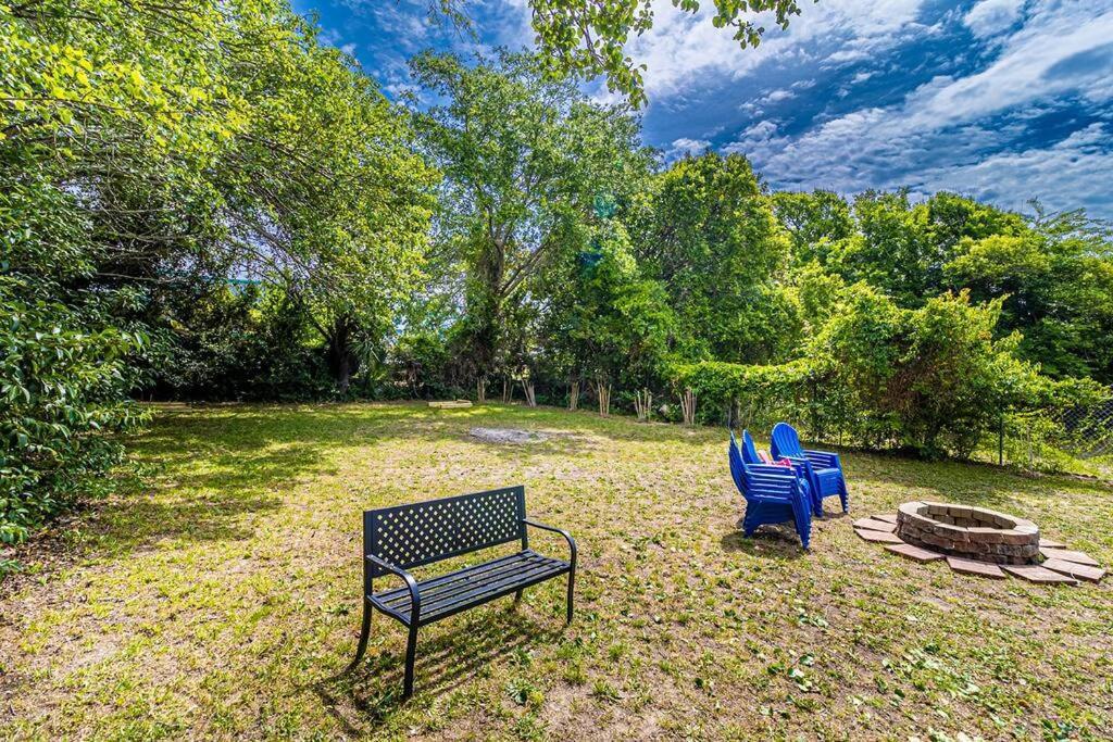 Gorgeous Centrally Located Ocean View 2 King, Huge Private Yard & Deck, Firepit, Bbq, & Game Tables Myrtle Beach Exterior photo