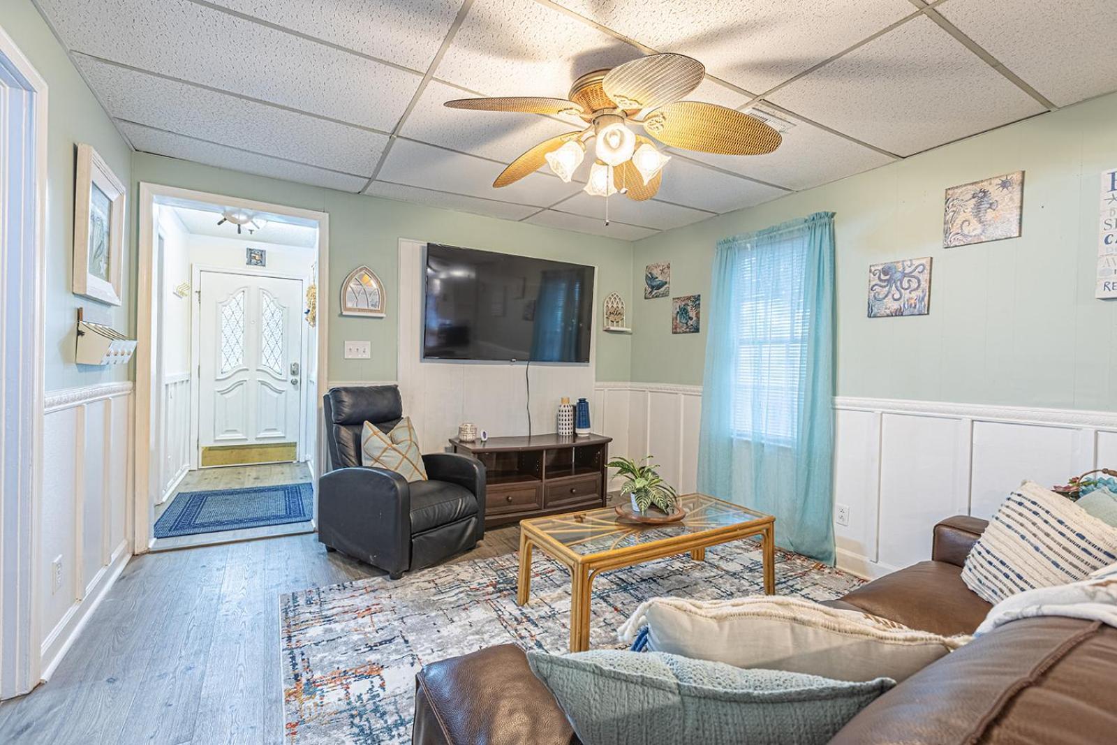 Gorgeous Centrally Located Ocean View 2 King, Huge Private Yard & Deck, Firepit, Bbq, & Game Tables Myrtle Beach Exterior photo