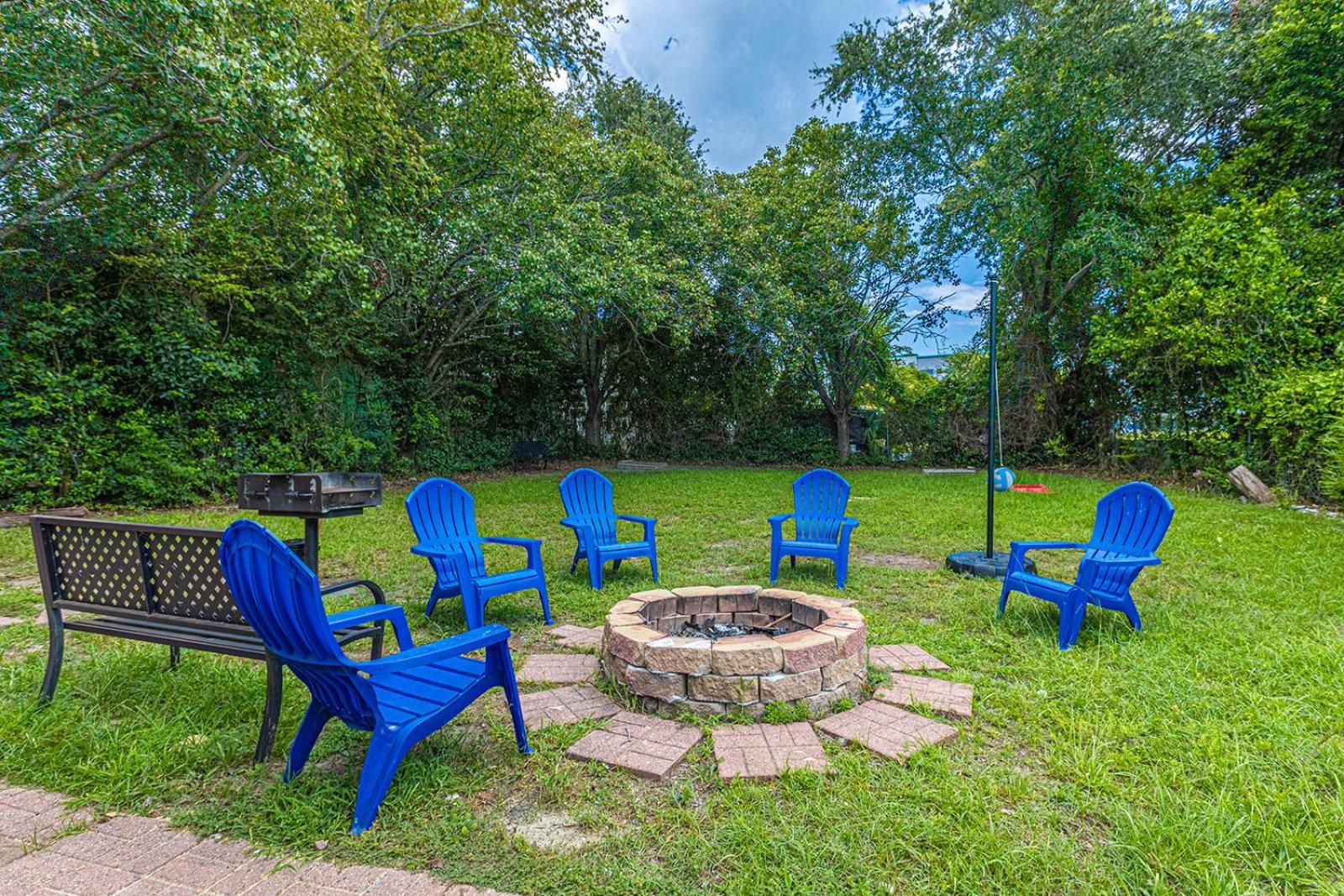 Gorgeous Centrally Located Ocean View 2 King, Huge Private Yard & Deck, Firepit, Bbq, & Game Tables Myrtle Beach Exterior photo